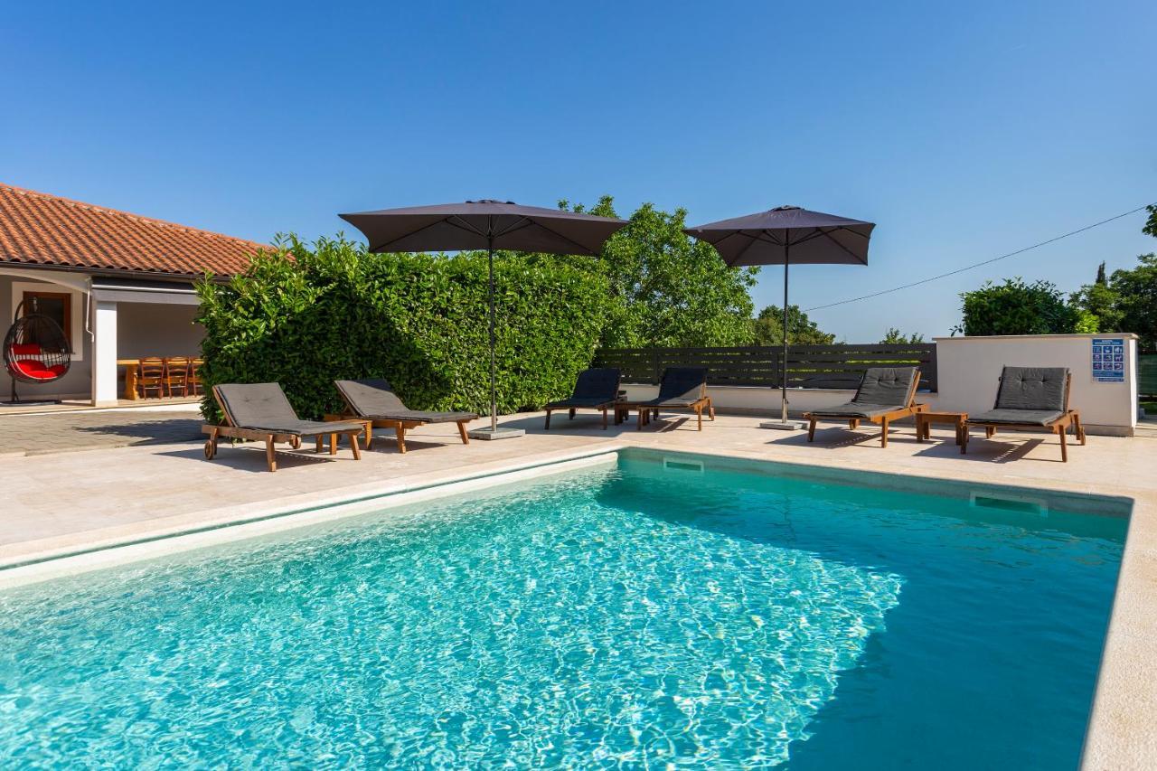 Villa Anavi Bicici Exteriér fotografie