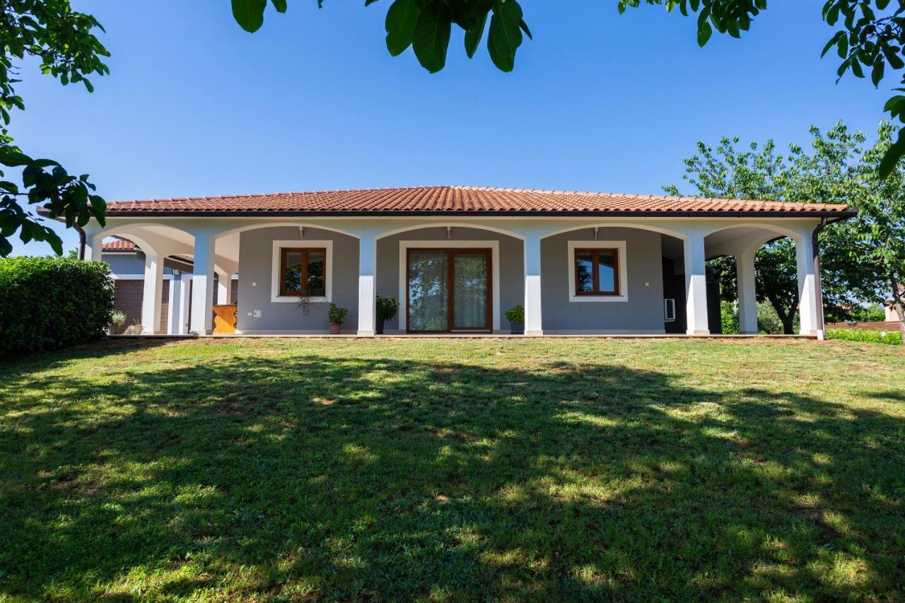 Villa Anavi Bicici Exteriér fotografie