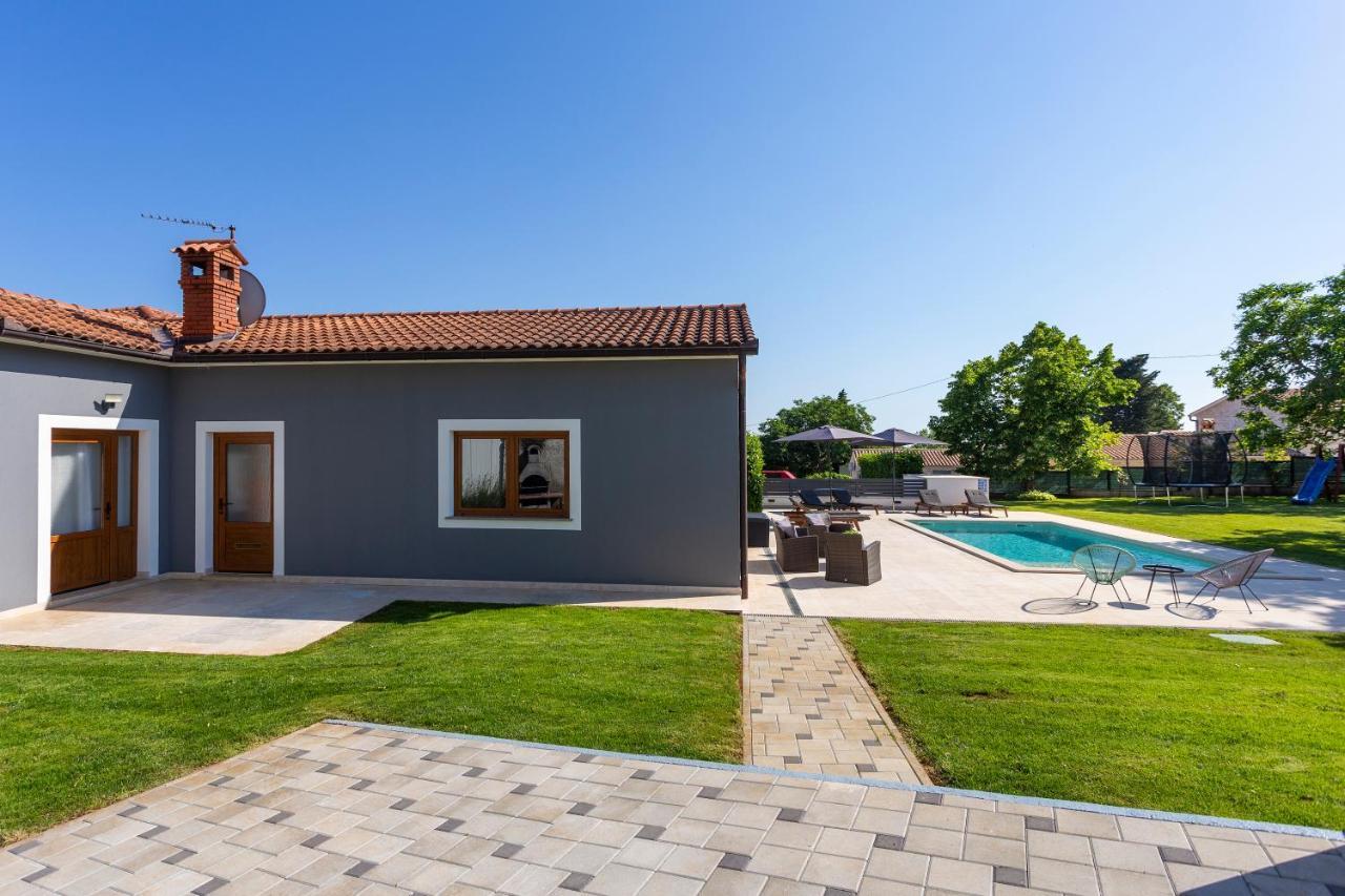 Villa Anavi Bicici Exteriér fotografie