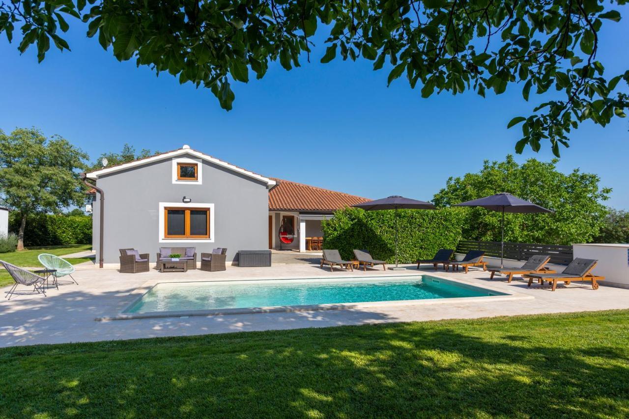 Villa Anavi Bicici Exteriér fotografie