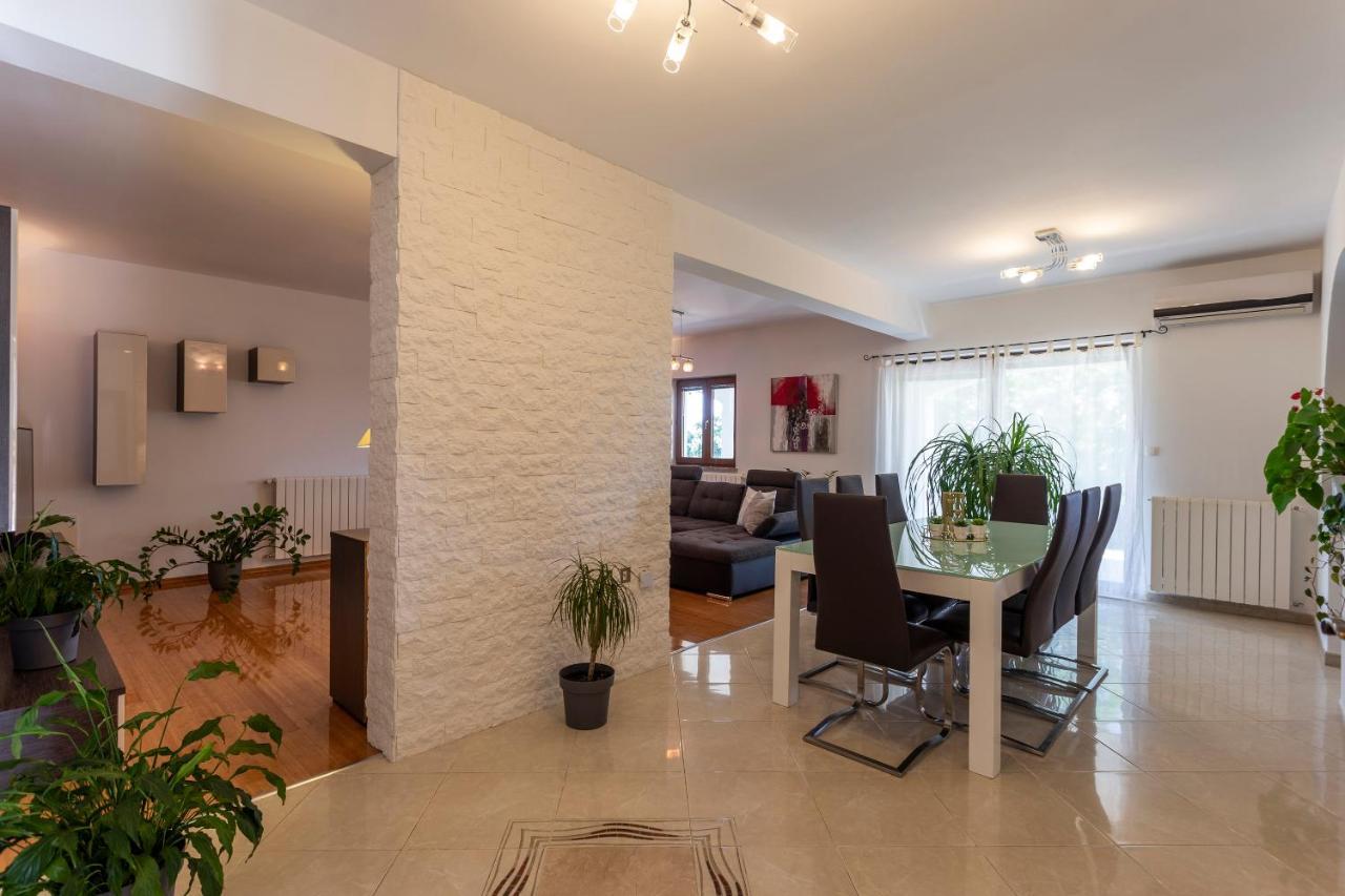 Villa Anavi Bicici Exteriér fotografie